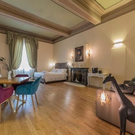 Aldrovandi Luxury Suites And Apartment Bologna Ngoại thất bức ảnh