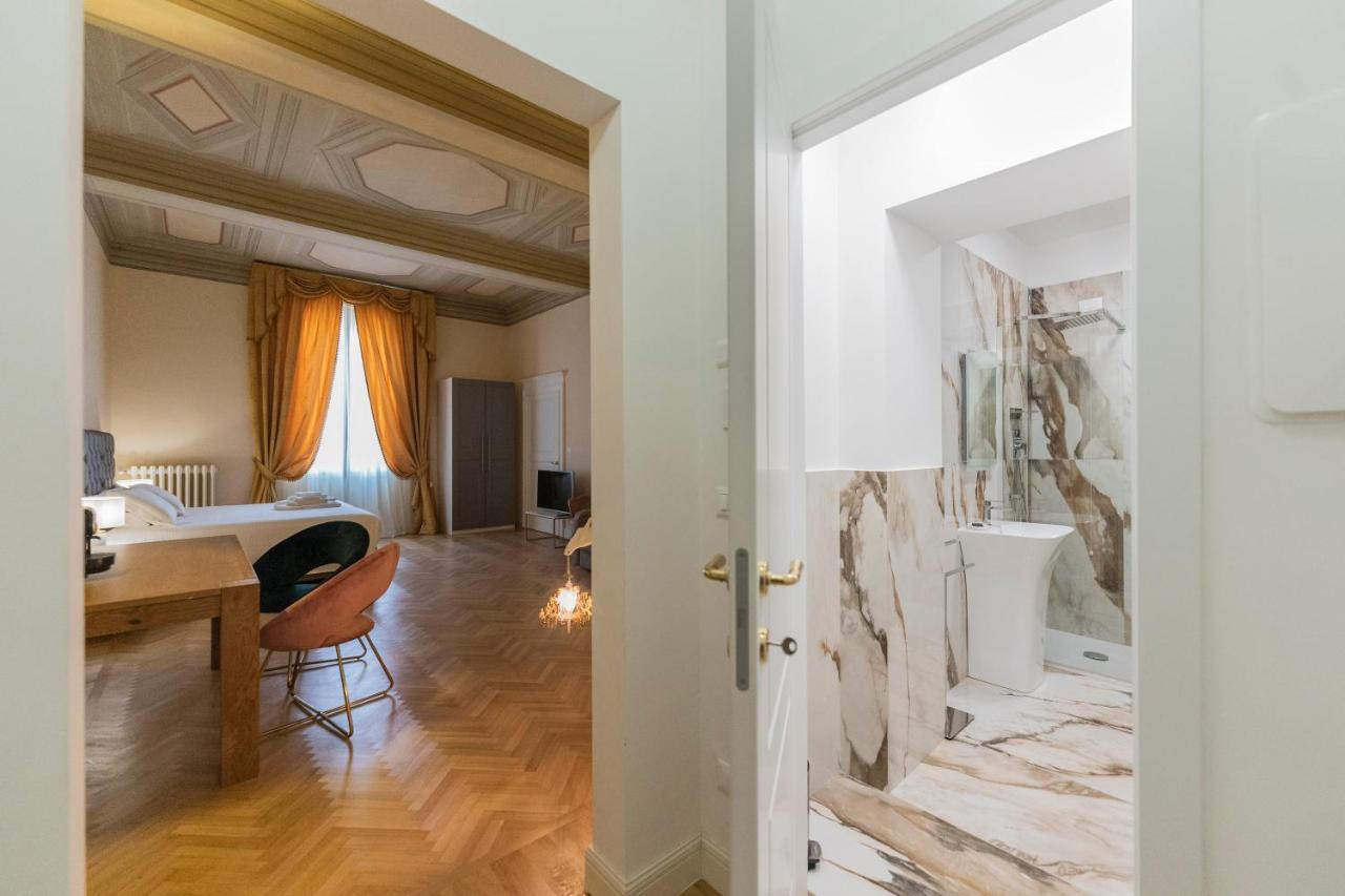 Aldrovandi Luxury Suites And Apartment Bologna Ngoại thất bức ảnh