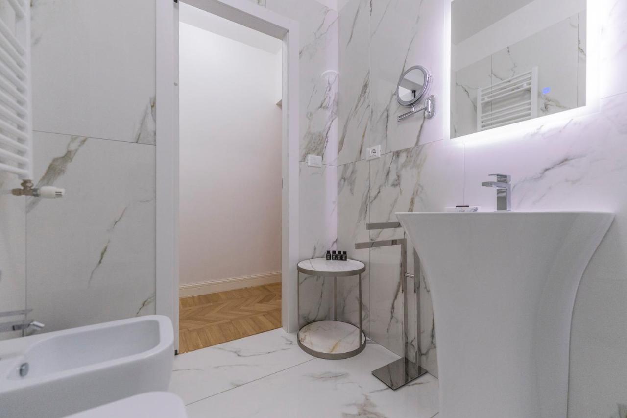 Aldrovandi Luxury Suites And Apartment Bologna Ngoại thất bức ảnh