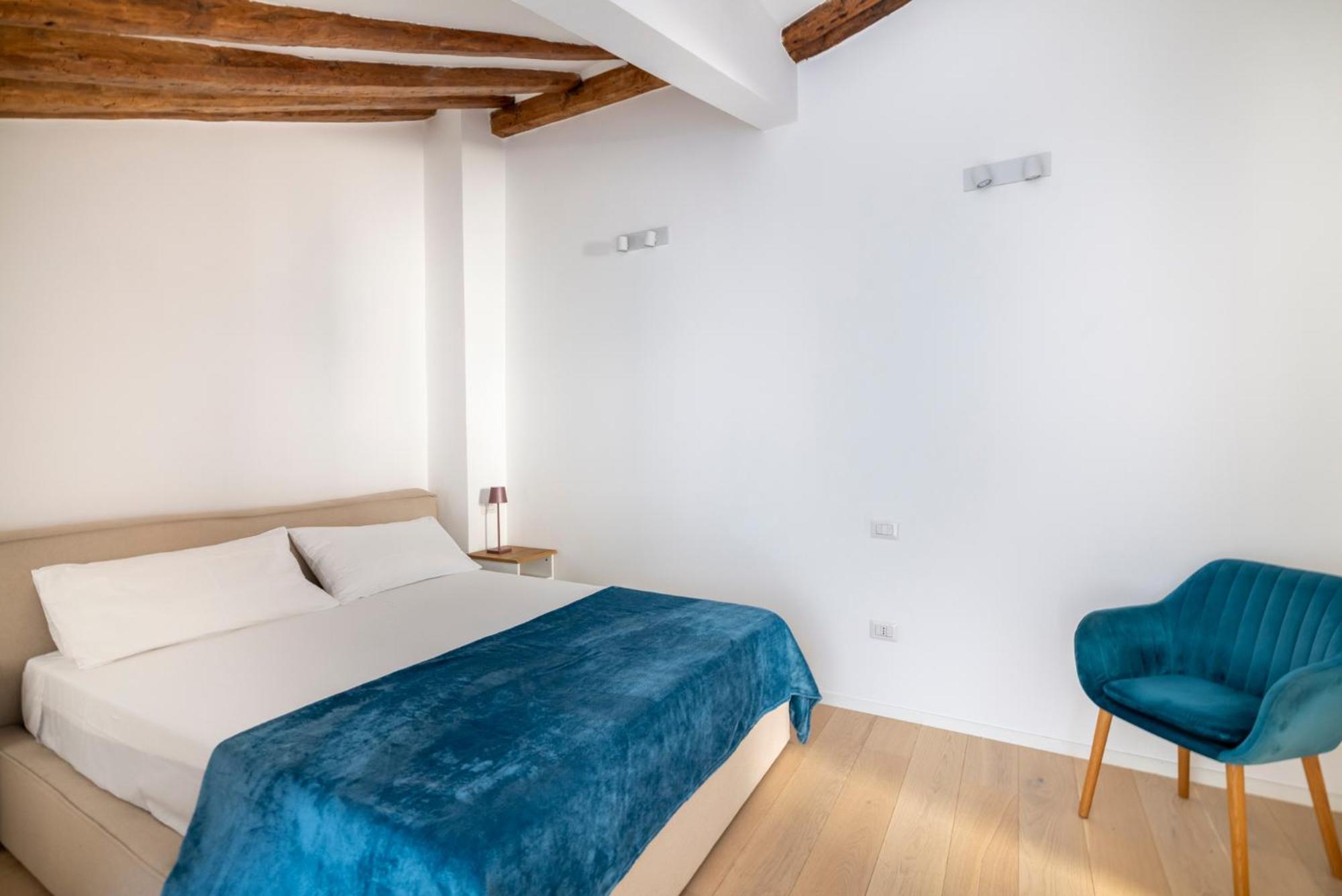 Aldrovandi Luxury Suites And Apartment Bologna Ngoại thất bức ảnh